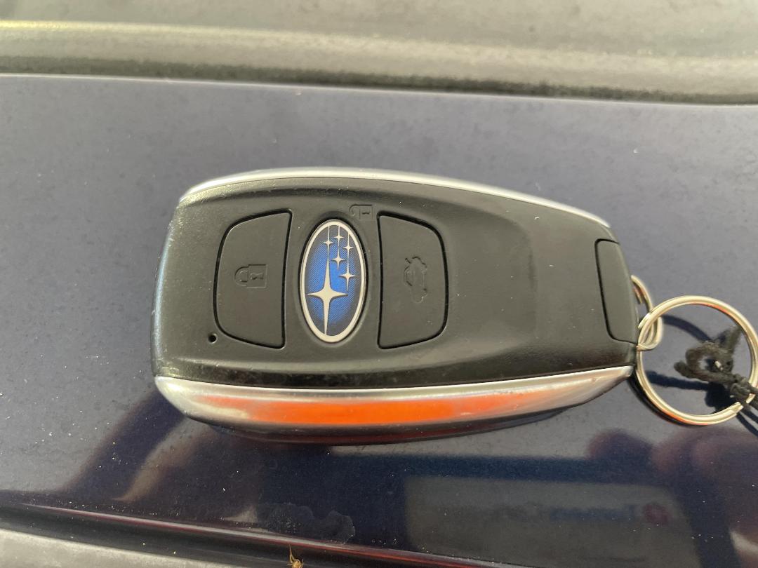 Photo '22' of Subaru Legacy