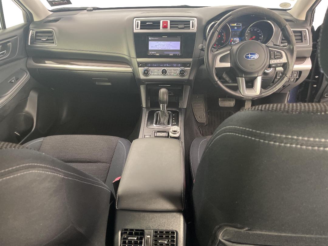 Photo '17' of Subaru Legacy