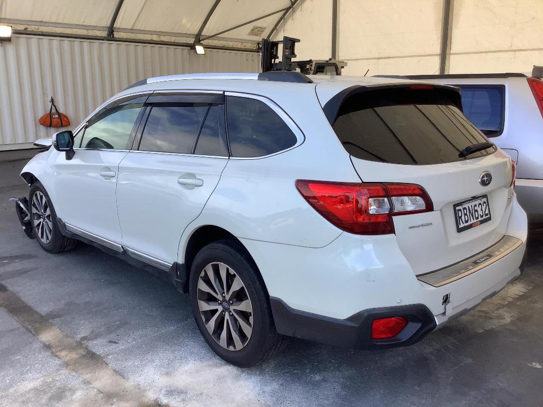 Photo '6' of Subaru Legacy