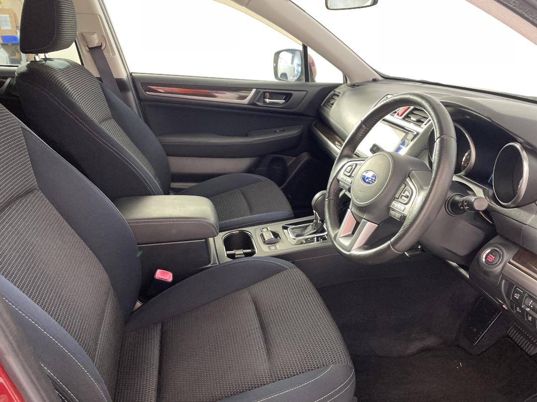 Photo '16' of Subaru Outback