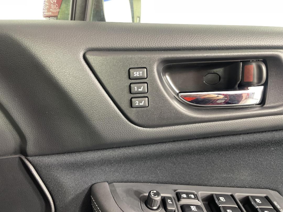 Photo '28' of Subaru Outback