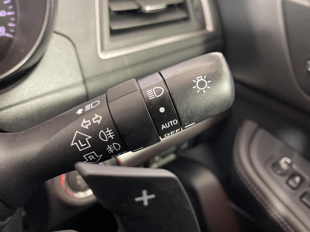 Photo '32' of Subaru Outback