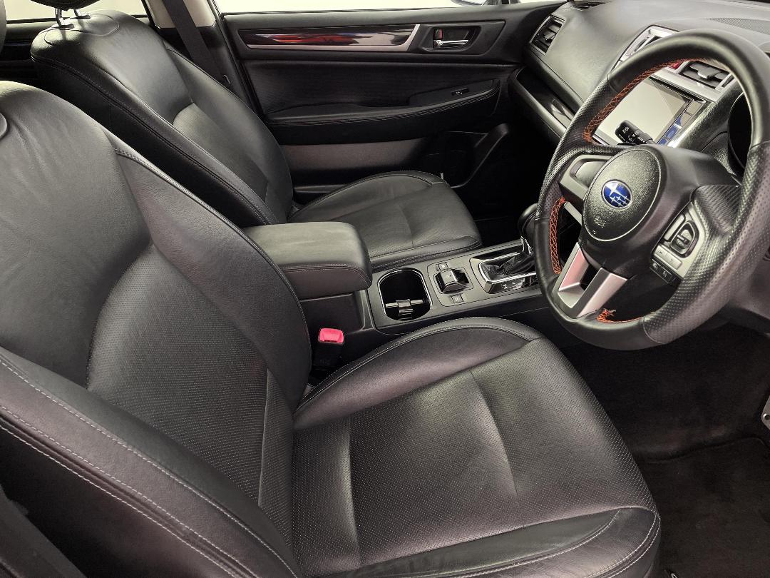 Photo '16' of Subaru Outback