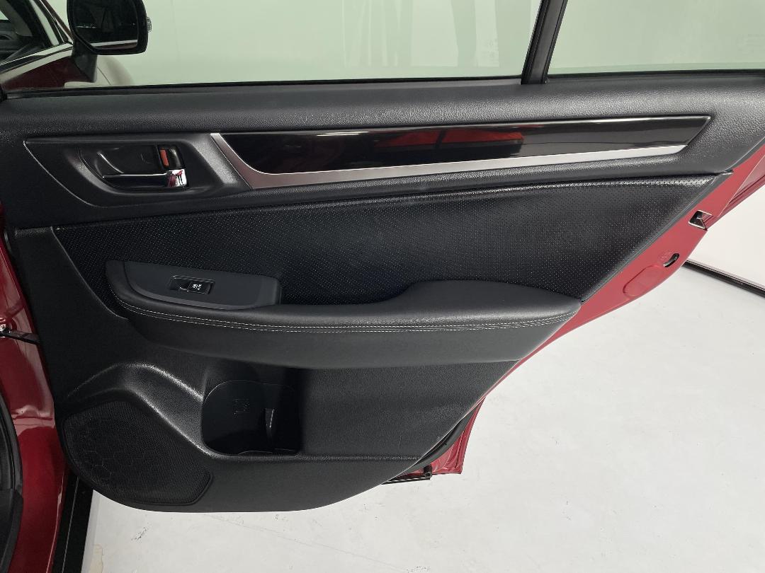 Photo '19' of Subaru Outback