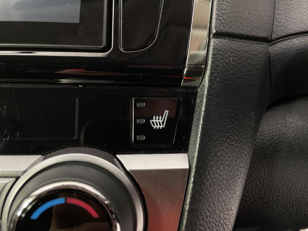 Photo '28' of Subaru Outback