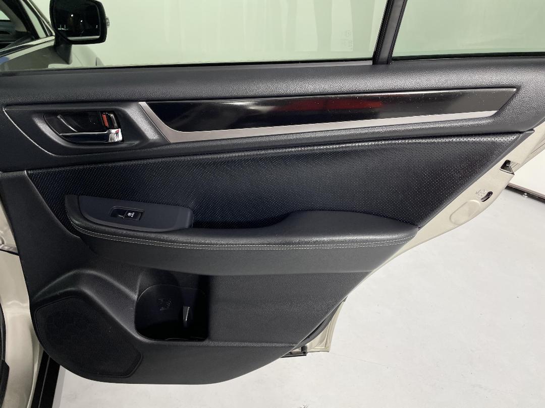 Photo '19' of Subaru Outback Photo '19' of Subaru Outback