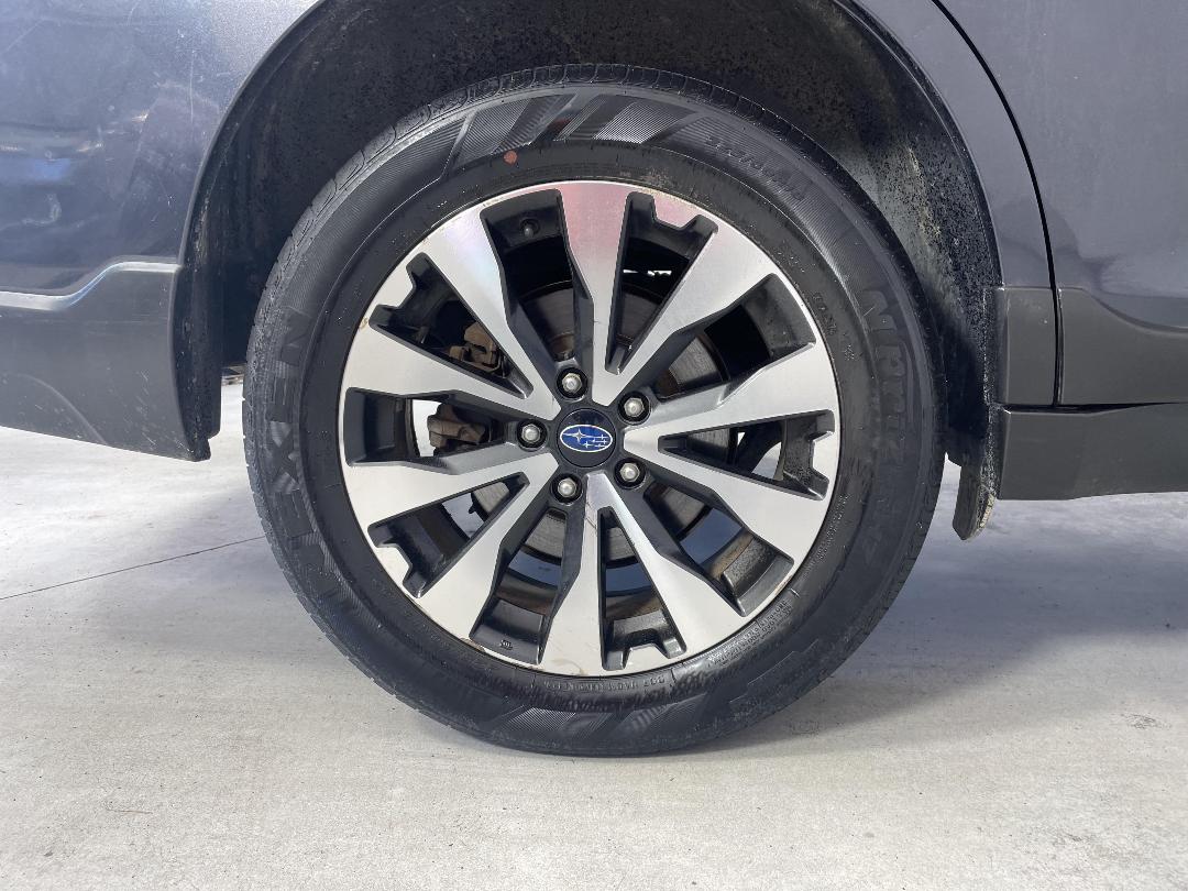 Photo '12' of Subaru Outback