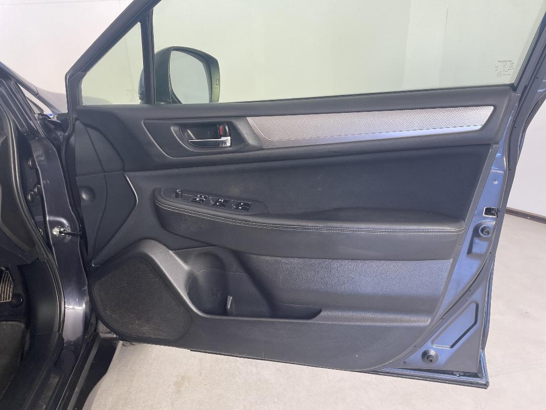 Photo '15' of Subaru Outback