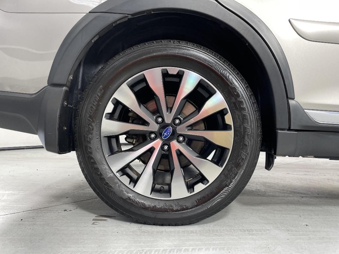 Photo '12' of Subaru Outback