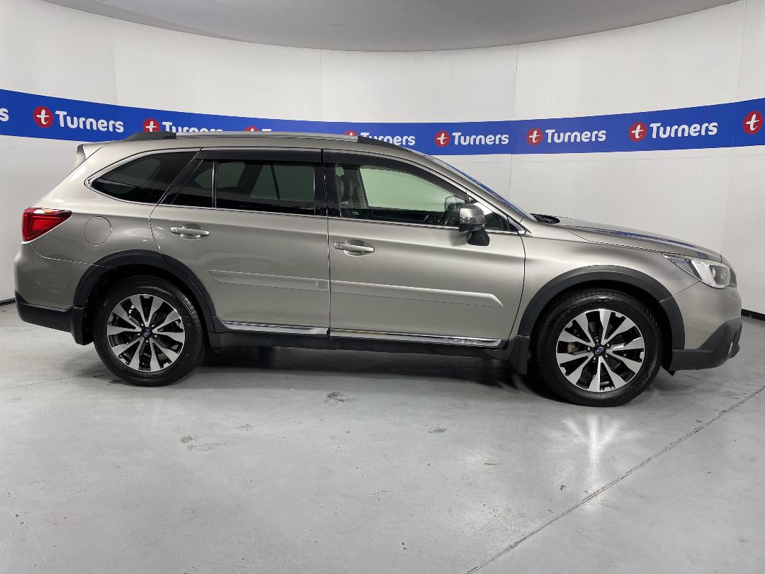 Photo '23' of Subaru Outback