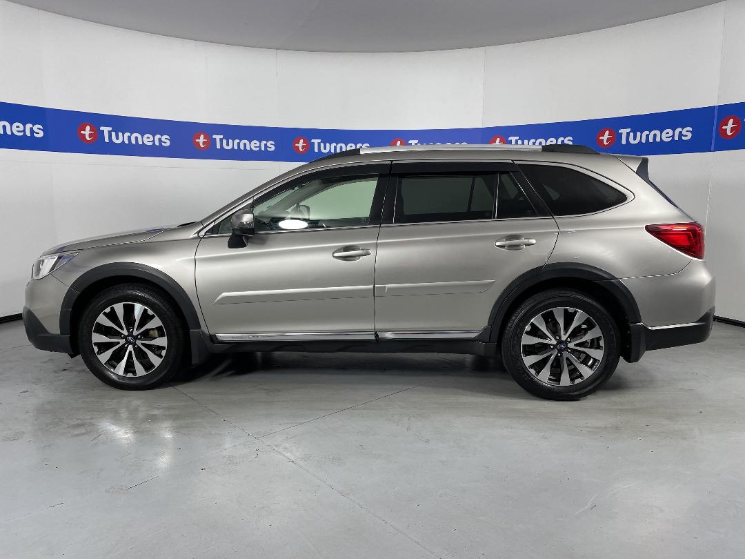 Photo '24' of Subaru Outback