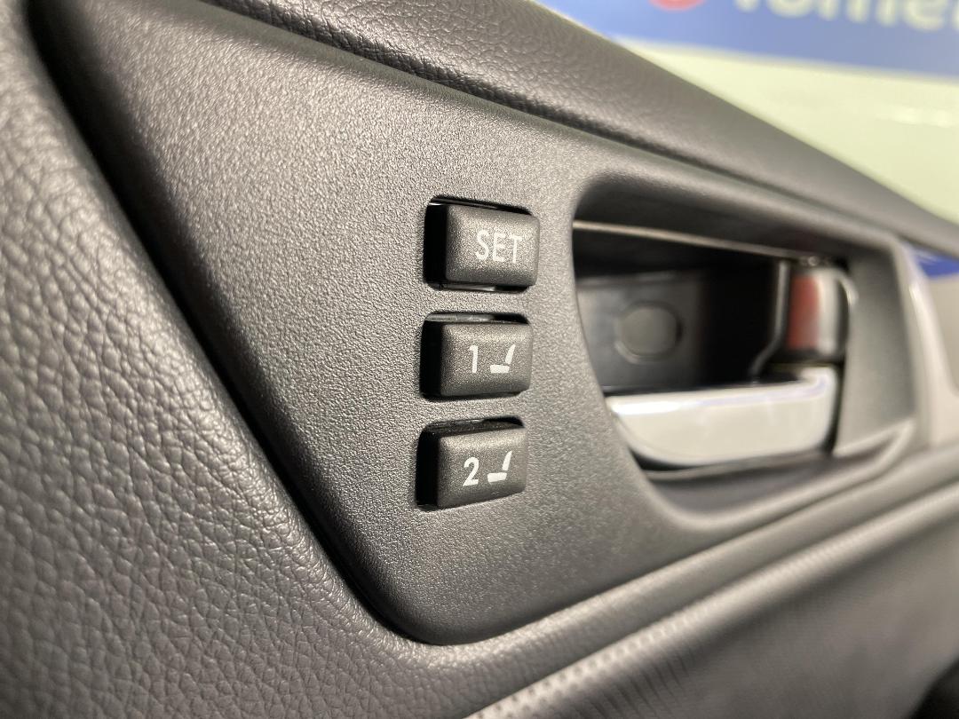 Photo '28' of Subaru Outback