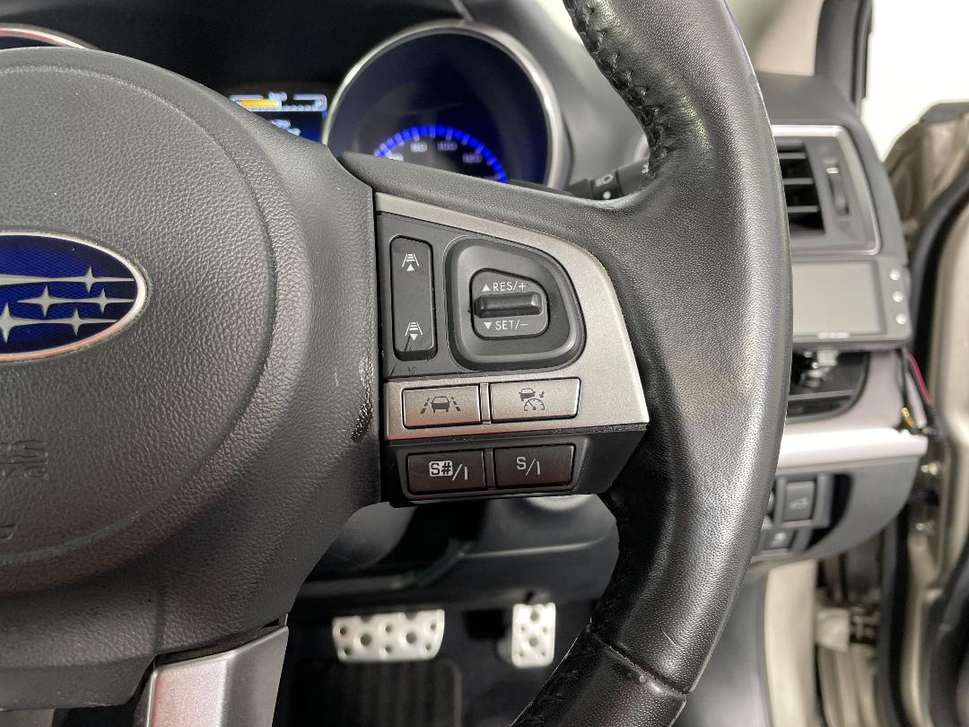 Photo '30' of Subaru Outback