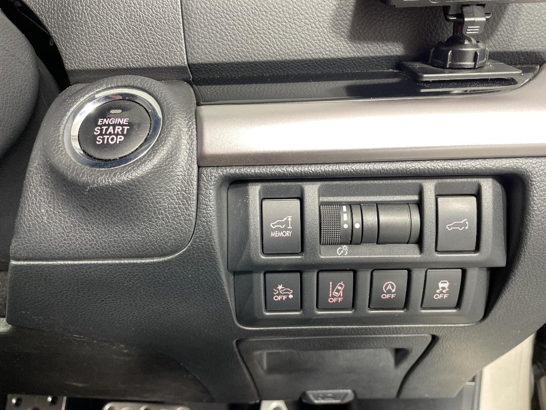 Photo '32' of Subaru Outback