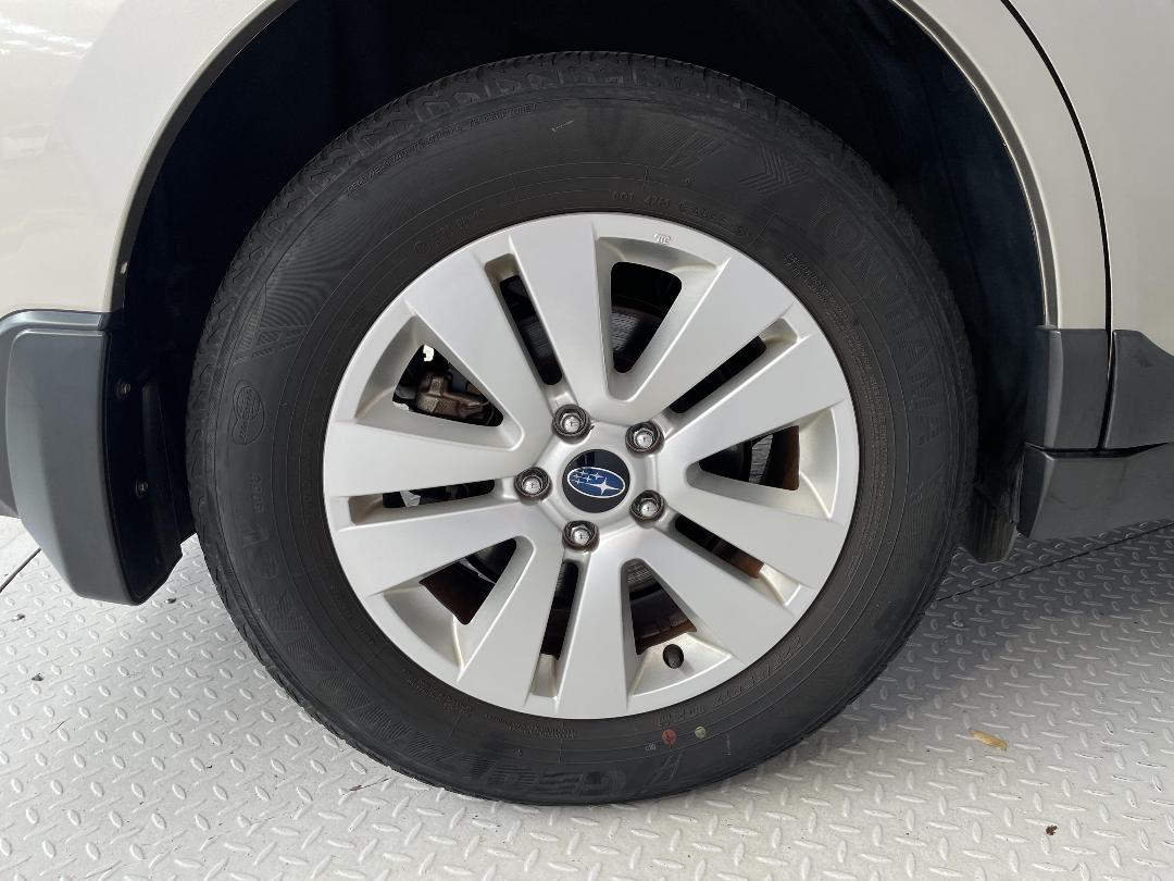 Photo '12' of Subaru Outback