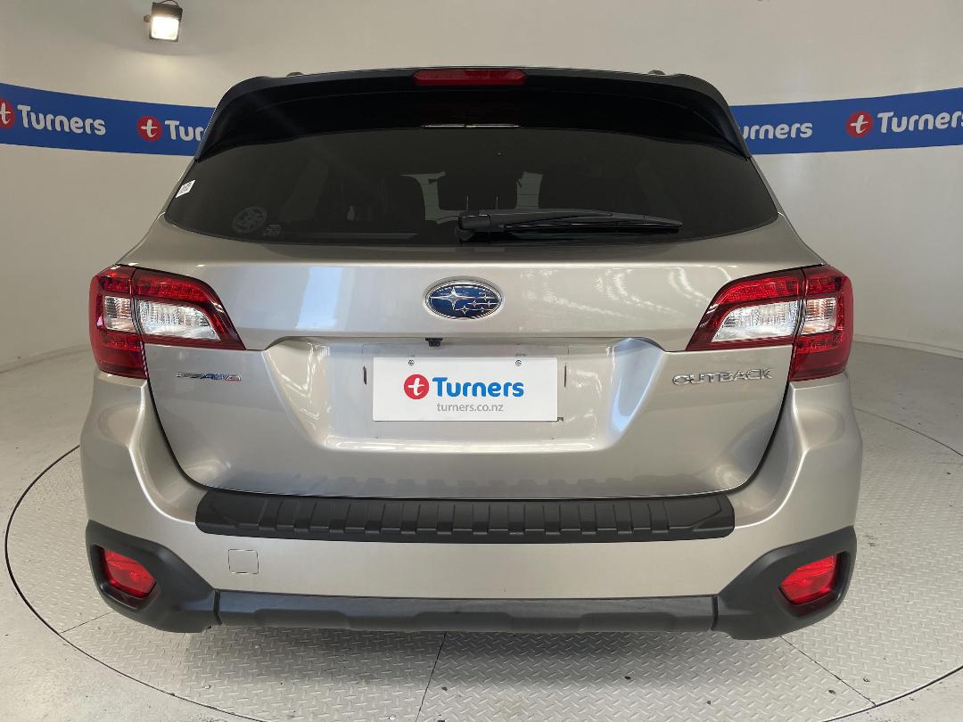 Photo '6' of Subaru Outback