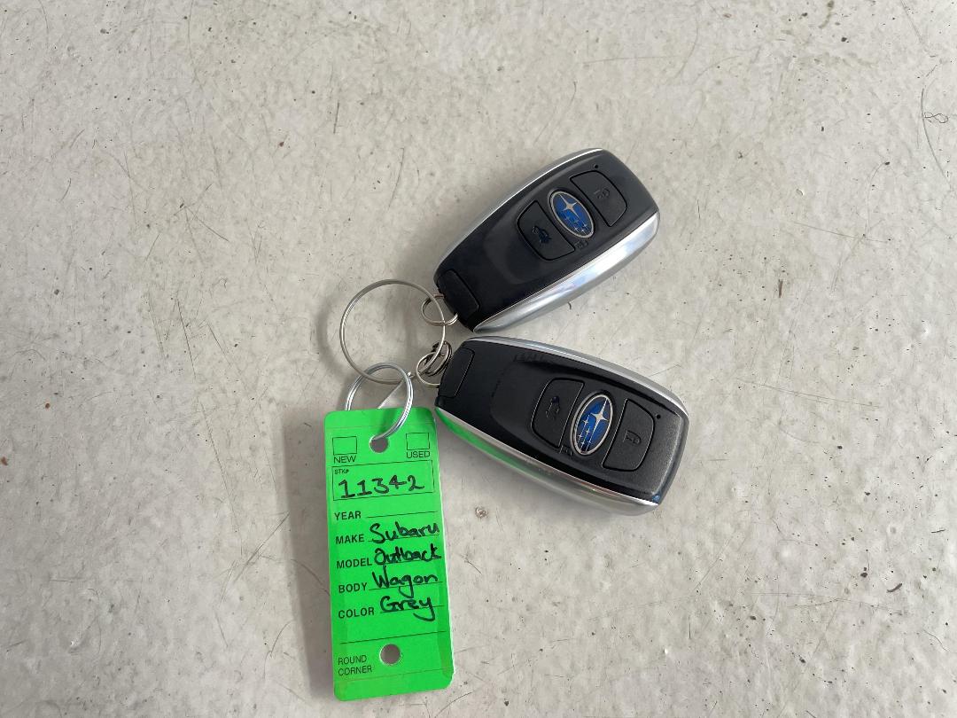 Photo '22' of Subaru Outback