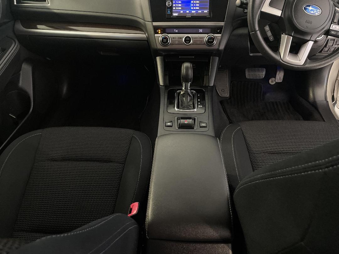 Photo '18' of Subaru Outback