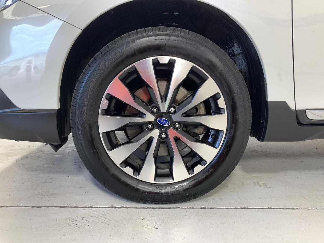 Photo '10' of Subaru Outback