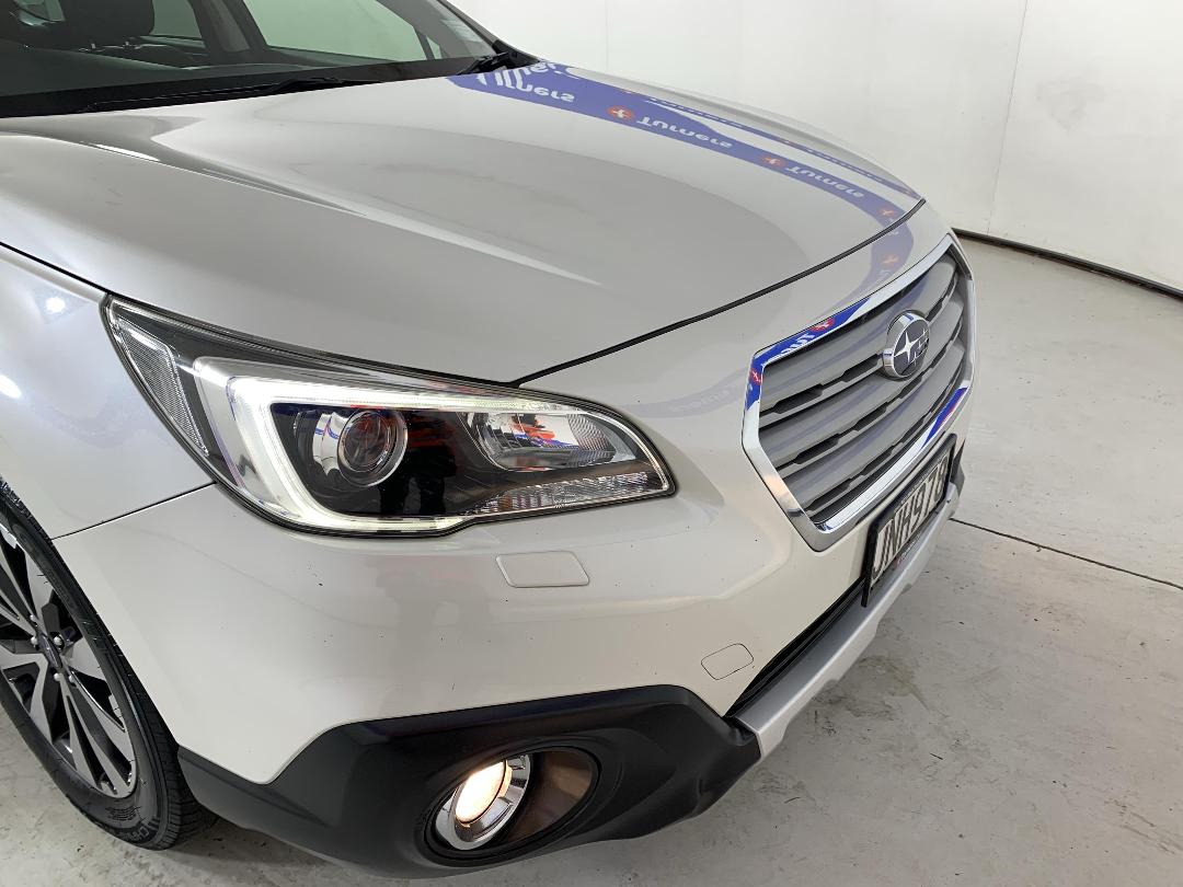 Photo '33' of Subaru Outback