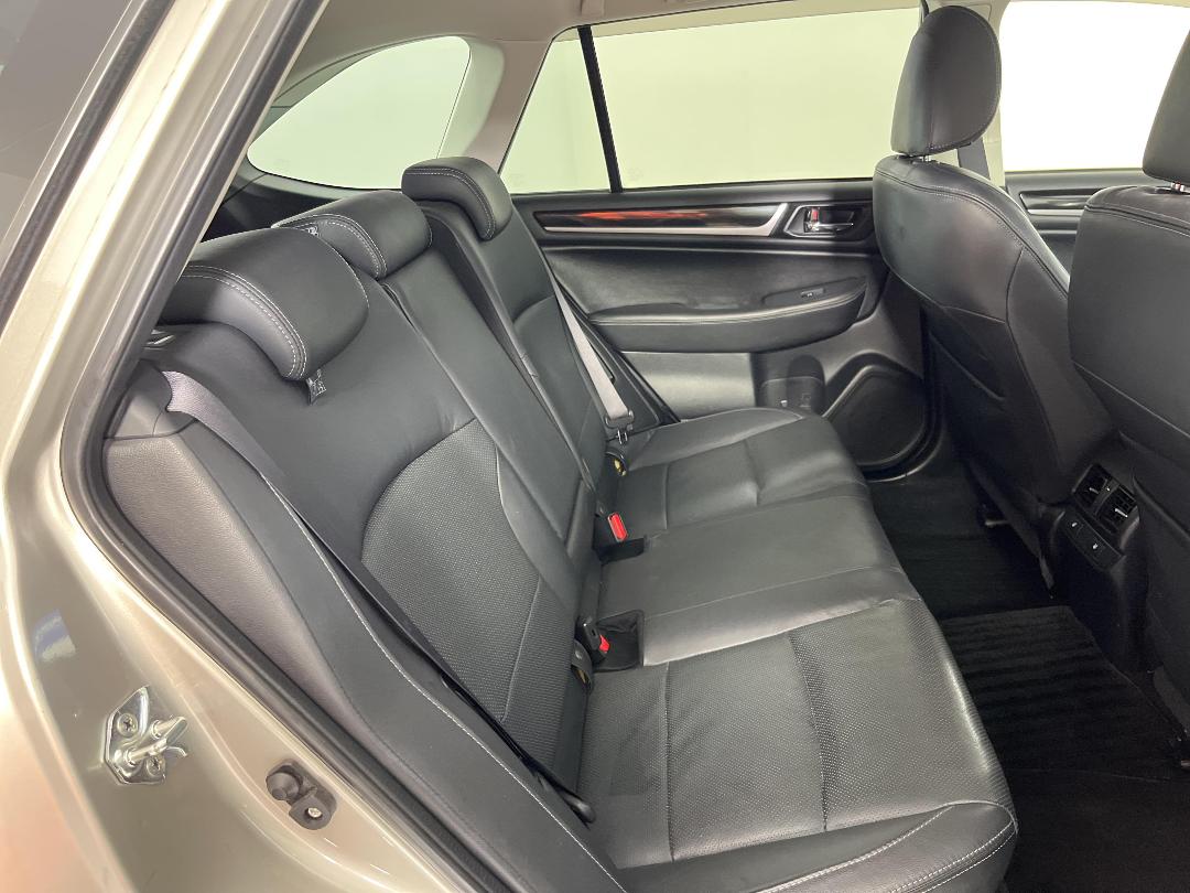 Photo '20' of Subaru Outback