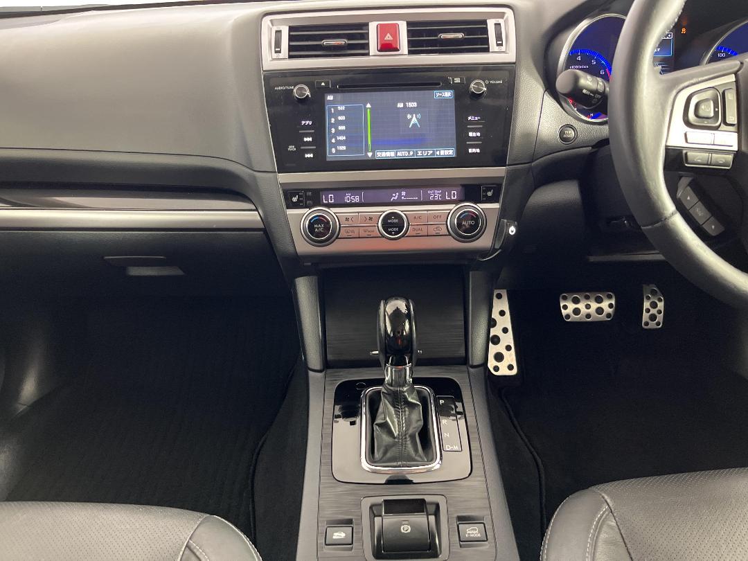 Photo '18' of Subaru Outback