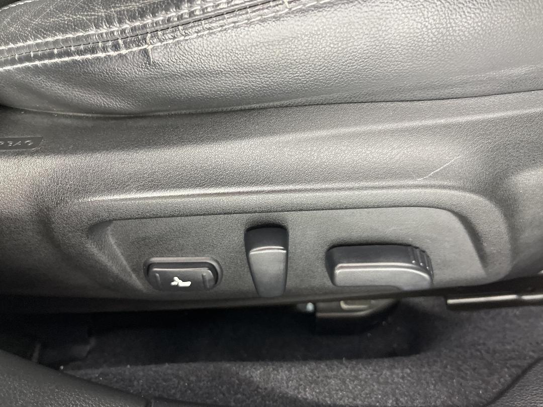 Photo '30' of Subaru Outback