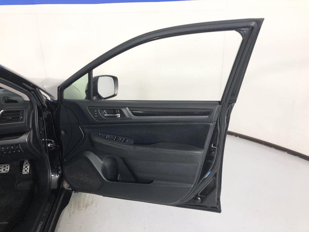 Photo '15' of Subaru Outback