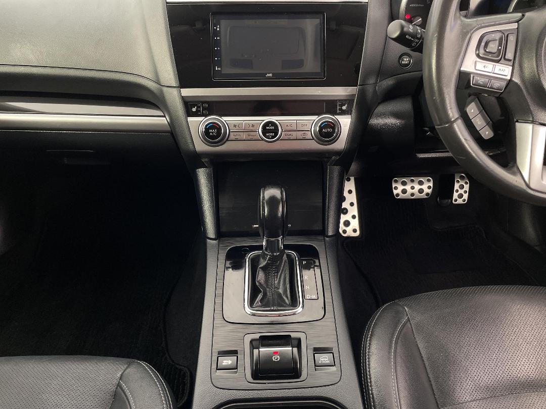 Photo '18' of Subaru Outback