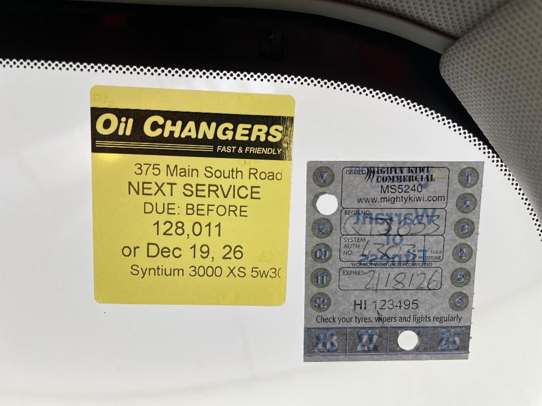 Photo '33' of Subaru Outback