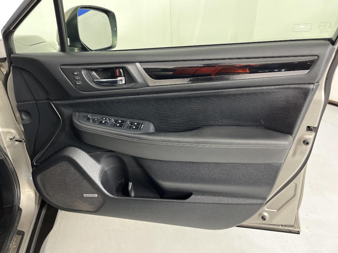 Photo '15' of Subaru Outback Photo '15' of Subaru Outback