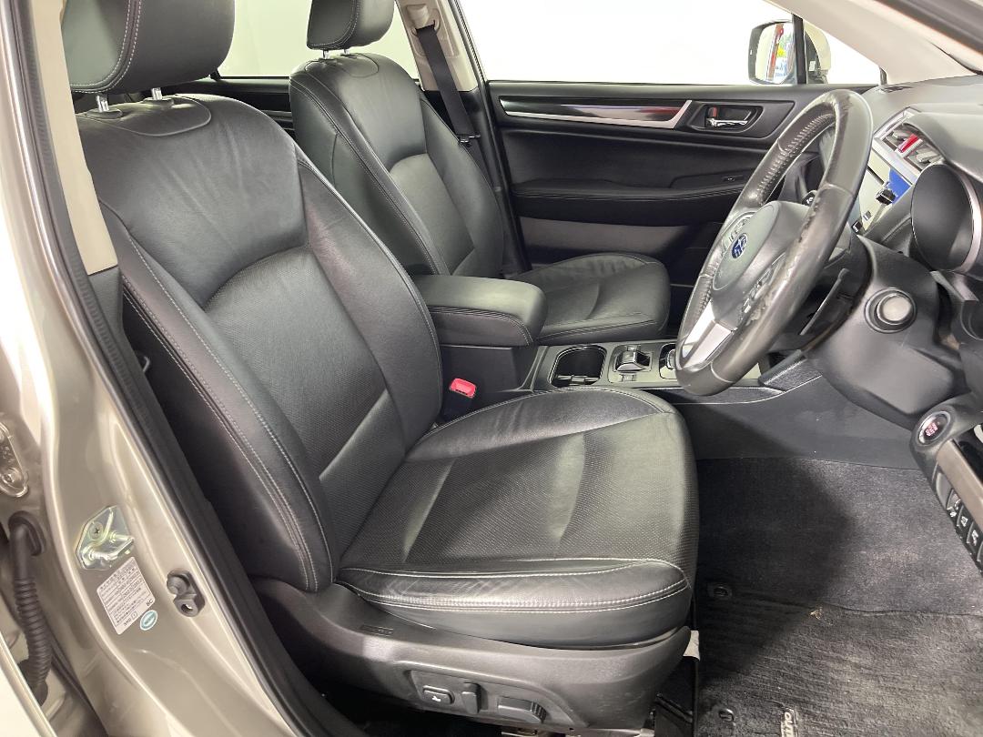 Photo '16' of Subaru Outback Photo '16' of Subaru Outback