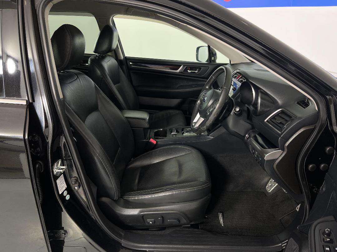 Photo '16' of Subaru Outback