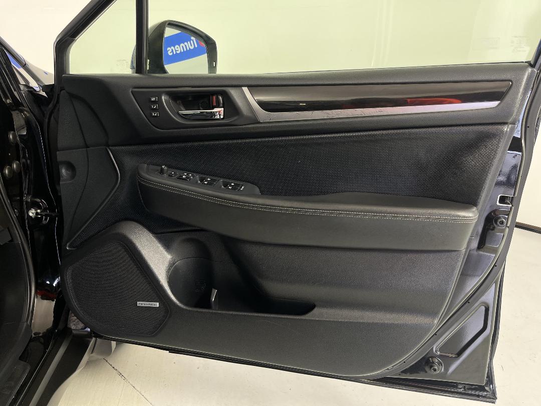 Photo '15' of Subaru Outback