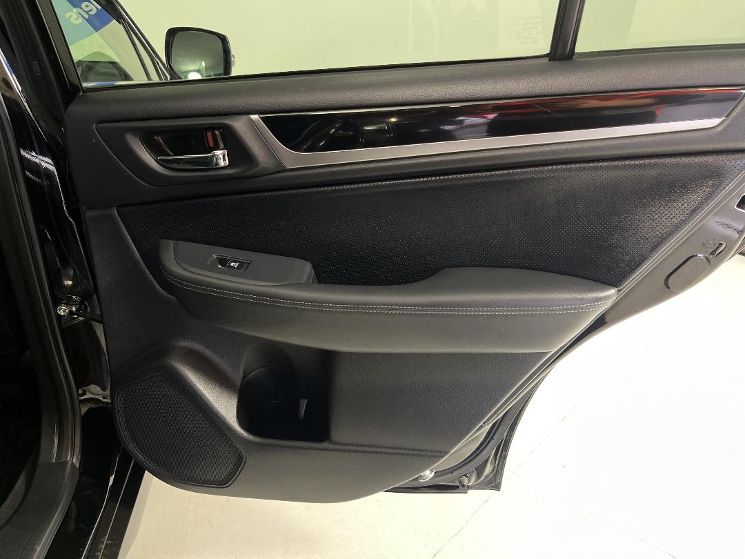 Photo '19' of Subaru Outback