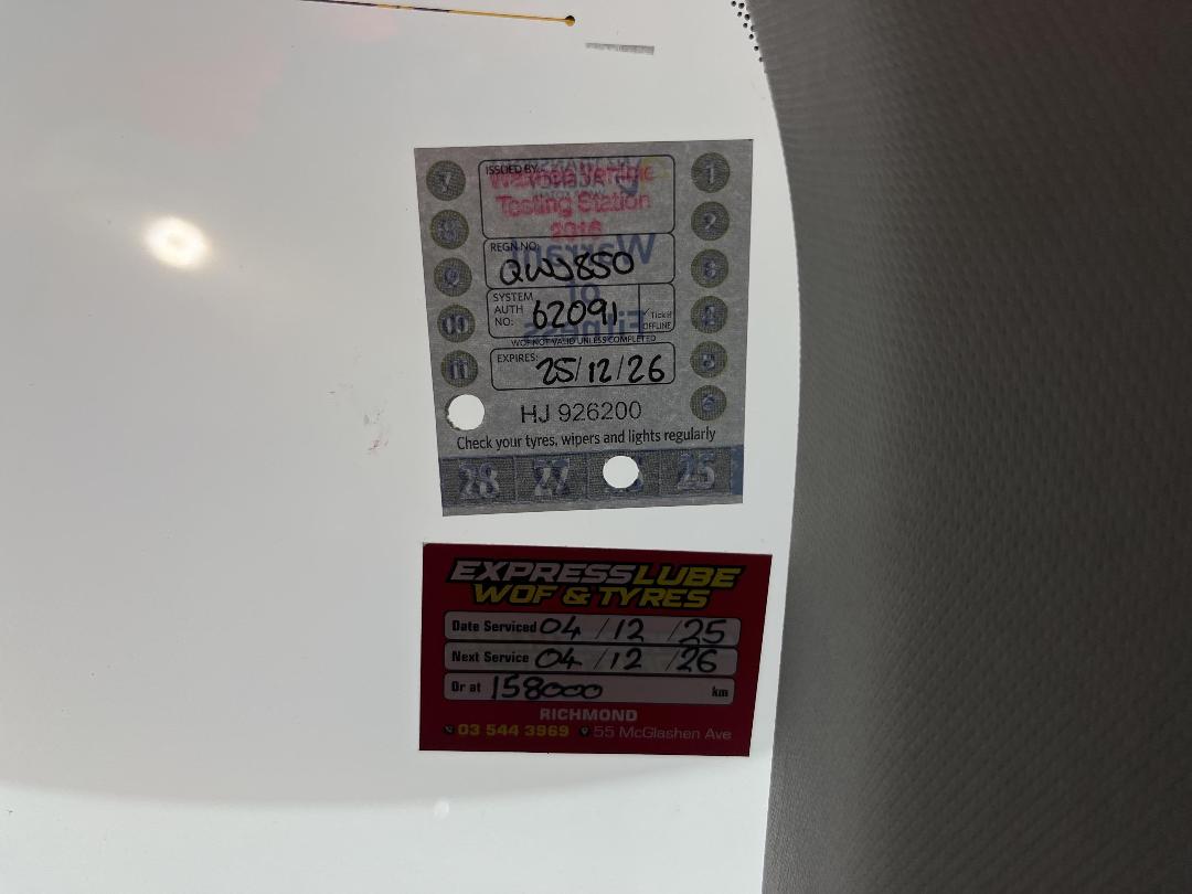 Photo '30' of Subaru Outback