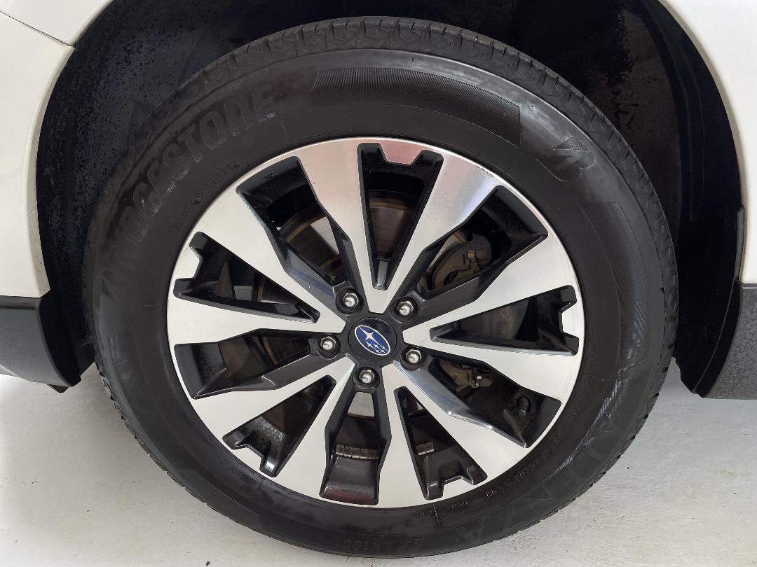 Photo '10' of Subaru Outback