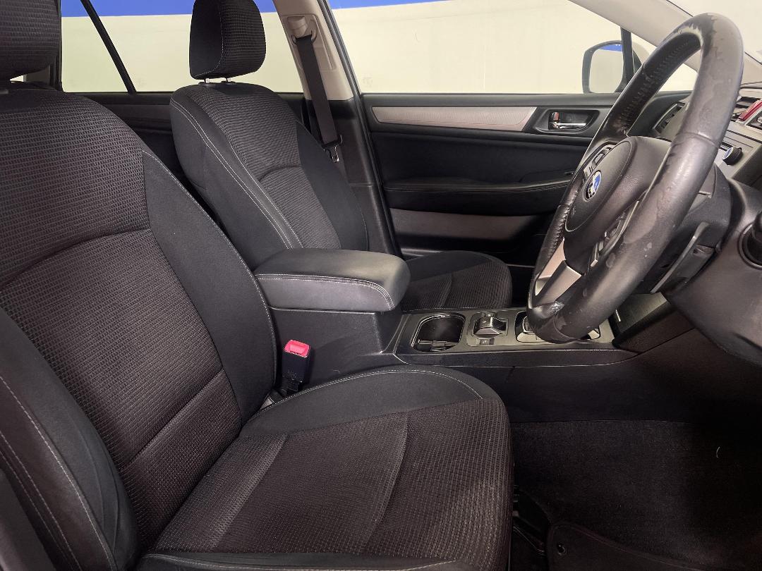 Photo '16' of Subaru Outback