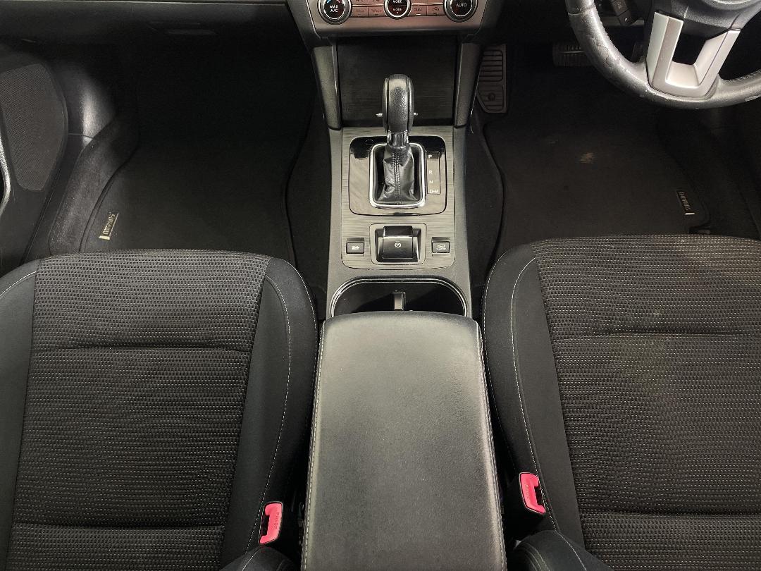 Photo '18' of Subaru Outback