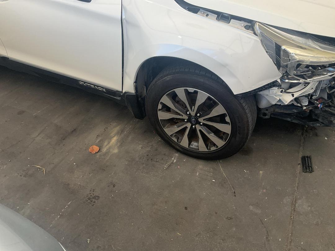 Photo '2' of Subaru Outback Premium