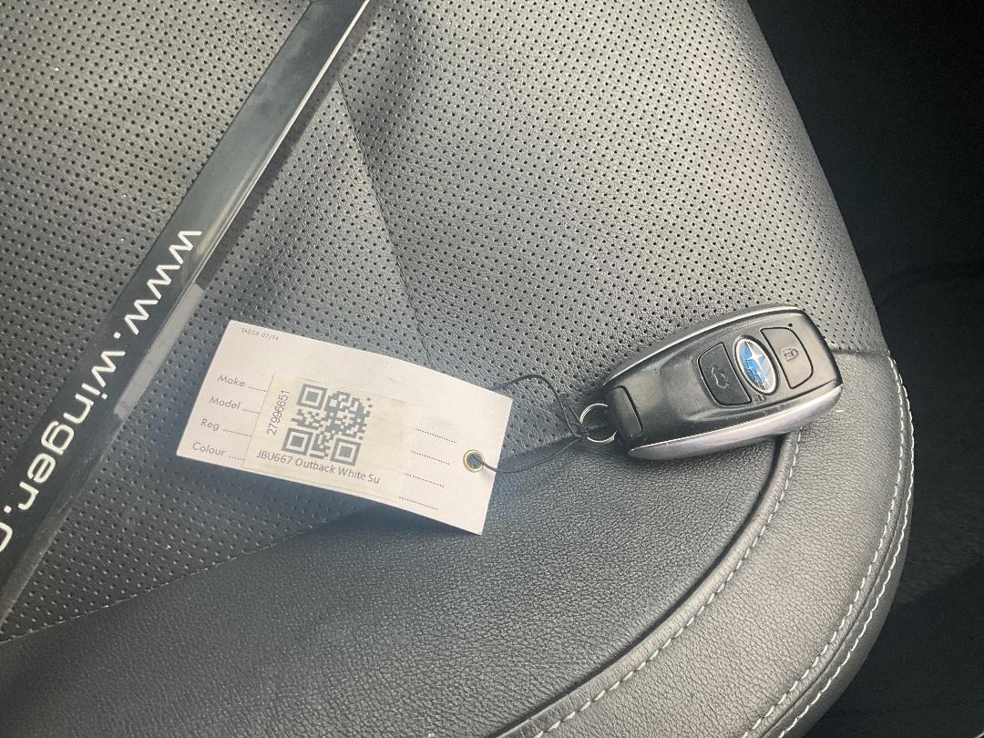 Photo '18' of Subaru Outback Premium