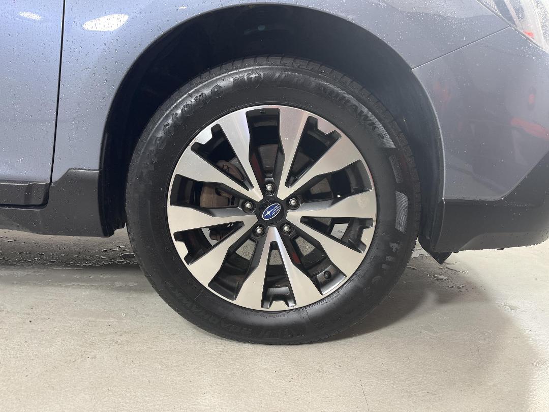 Photo '9' of Subaru Outback