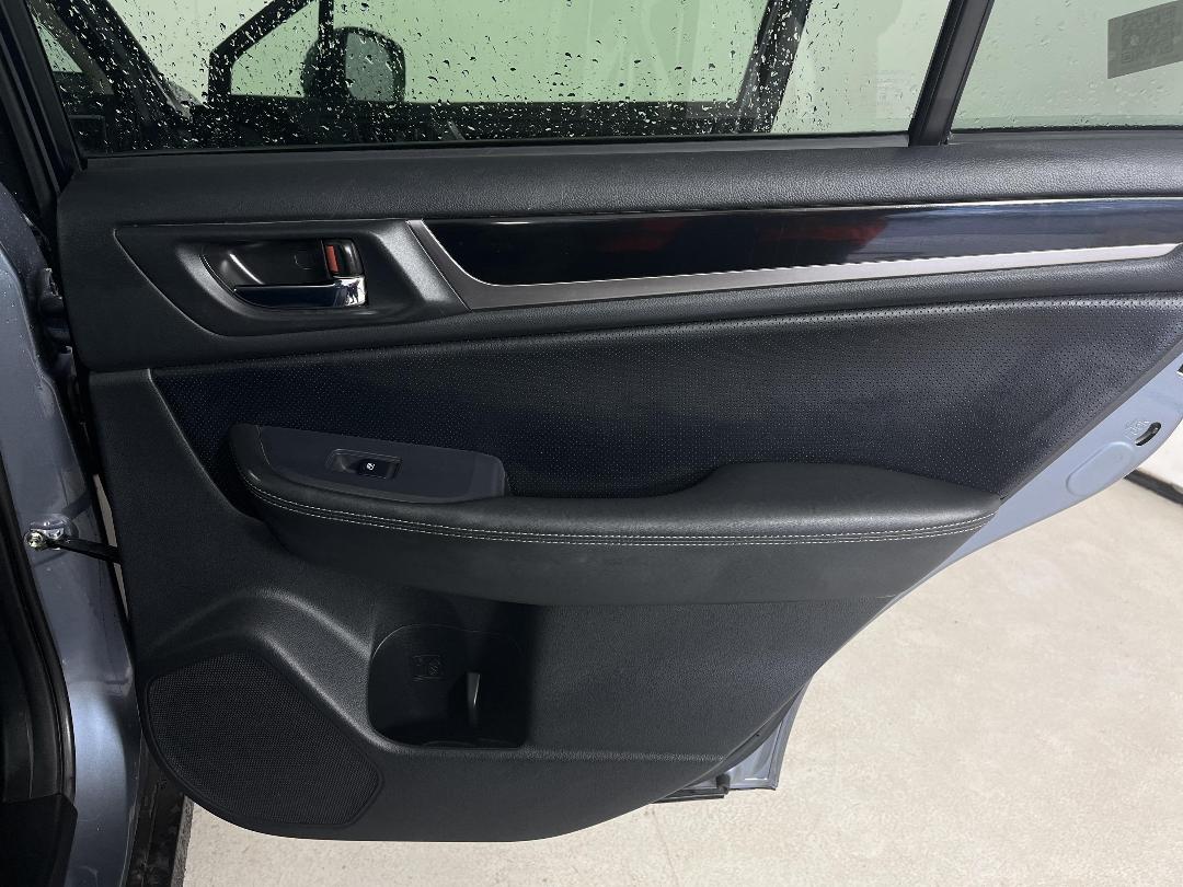 Photo '19' of Subaru Outback