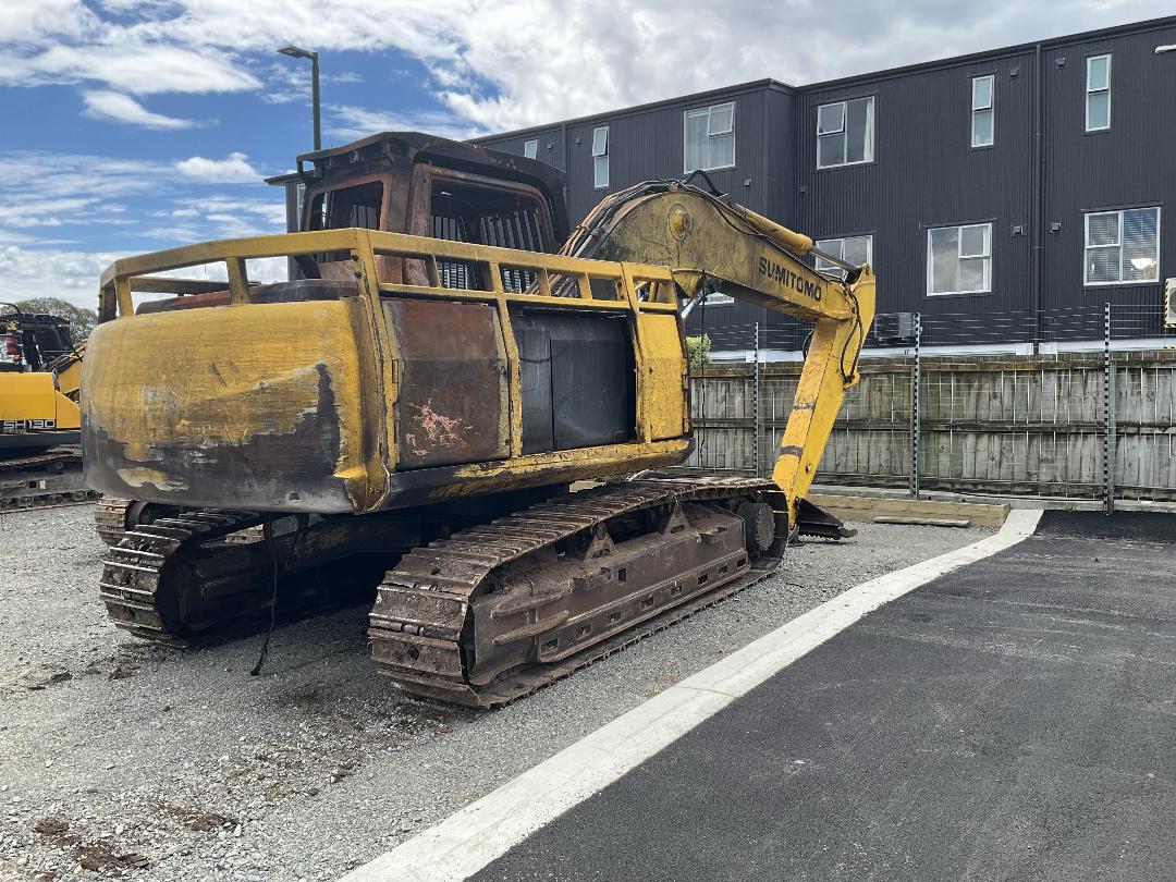 Photo '4' of Sumitomo SH210LC-5 Excavator