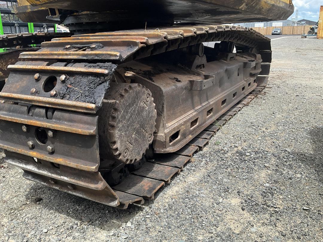 Photo '12' of Sumitomo SH210LC-5 Excavator