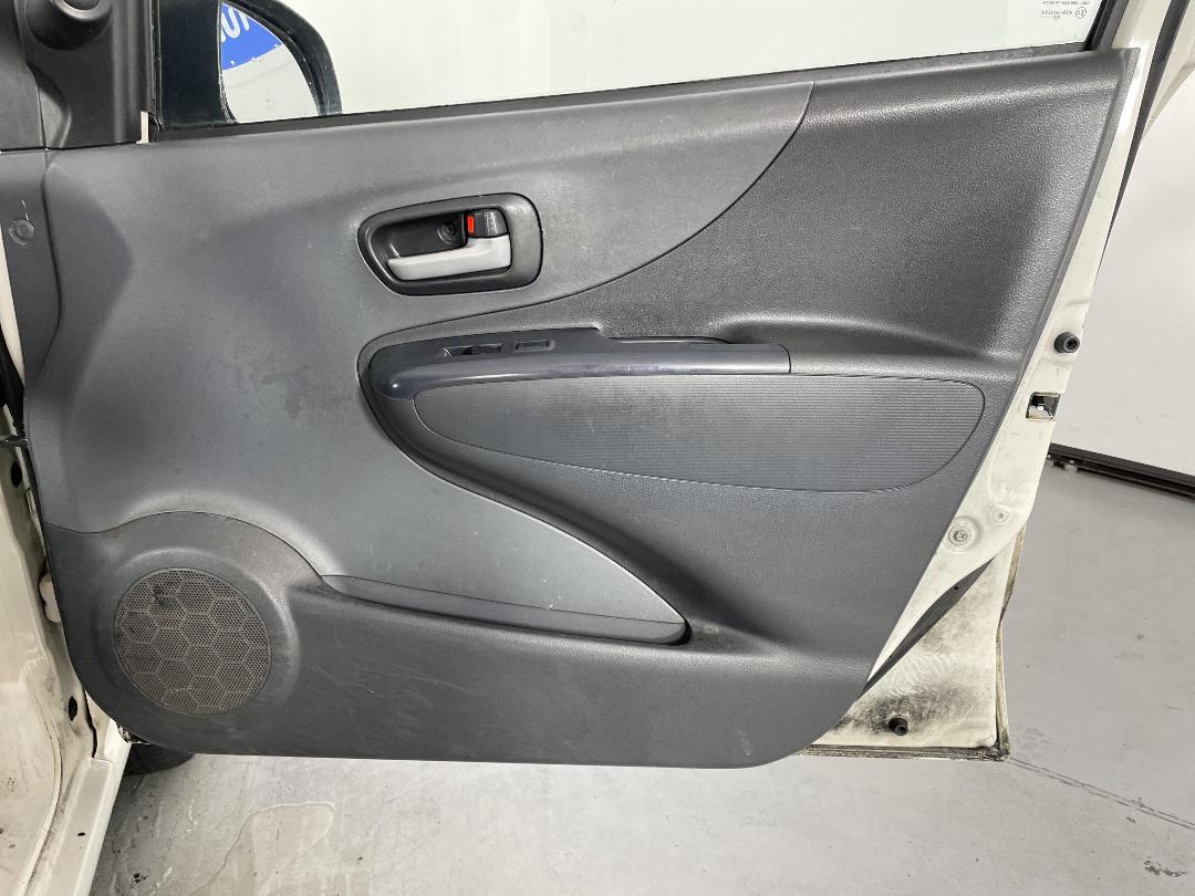 Photo '13' of Suzuki Alto GLX Photo '13' of Suzuki Alto GLX