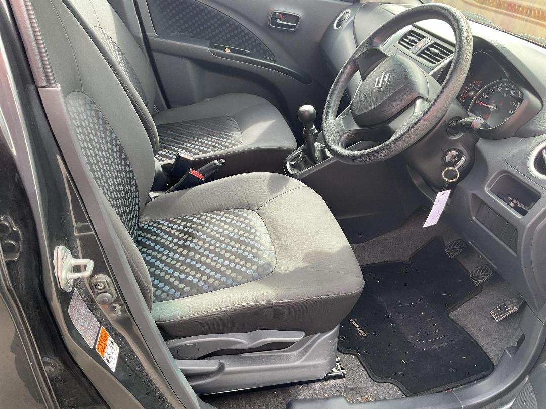 Photo '14' of Suzuki Celerio GLX Photo '14' of Suzuki Celerio GLX