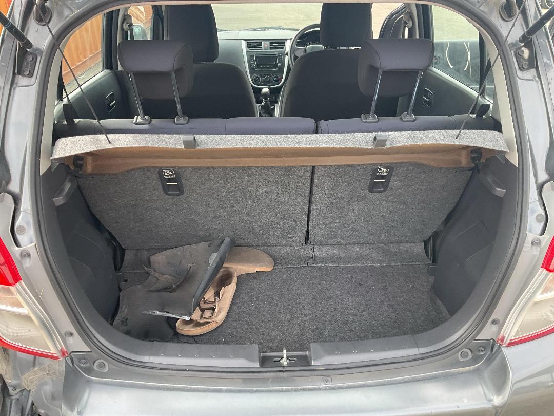 Photo '16' of Suzuki Celerio GLX Photo '16' of Suzuki Celerio GLX