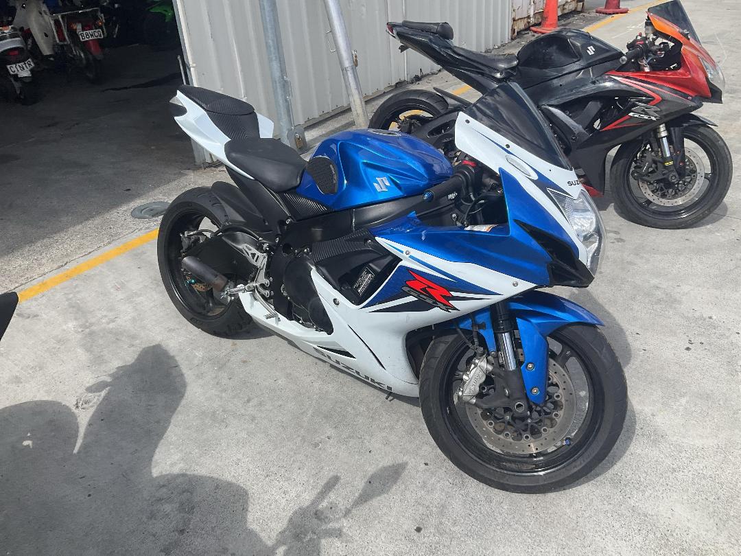 Photo '2' of Suzuki GSX-R600 no submodel Photo '2' of Suzuki GSX-R600 no submodel