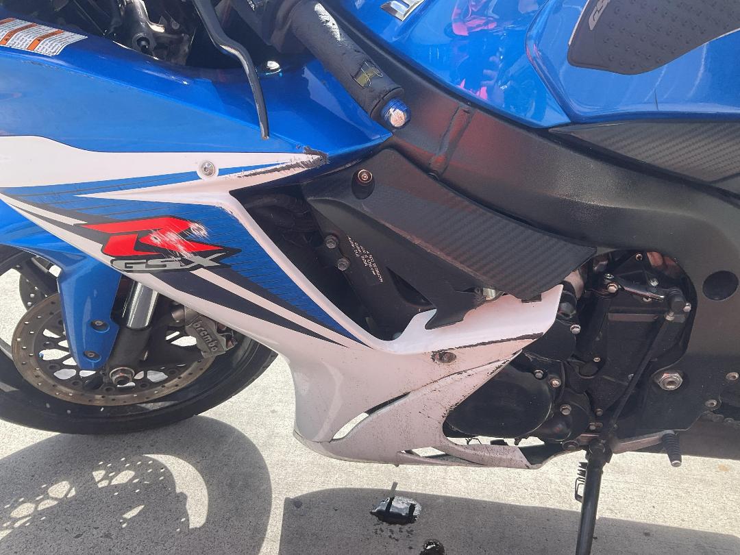 Photo '21' of Suzuki GSX-R600 no submodel Photo '21' of Suzuki GSX-R600 no submodel